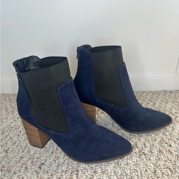 Lane bryant suede navy blue booties size 8W new with tag - Picture 2 of 6